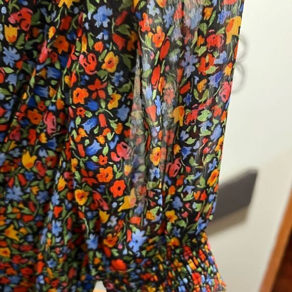 NWOT Tommy Hilfiger Floral Wrap Dress V-Neck Size 4 #088 - Picture 6 of 11